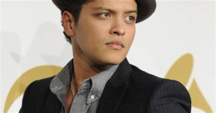 Bruno Mars net worth, age, nationality, partner, parents, songs