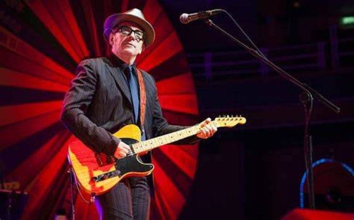 Elvis Costello says his arrogance broke his first wife's heart