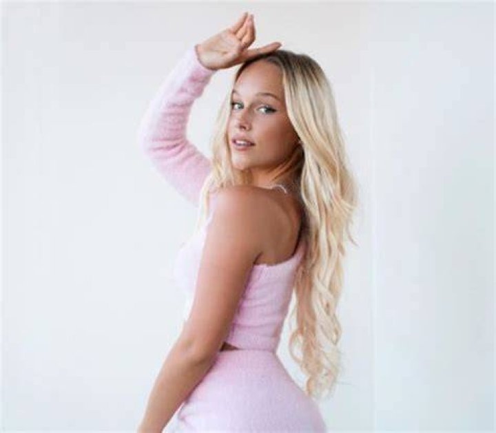 Estelle Berglin Wiki, Bio, Age, Height, Julius Dein Girlfriend, Net Worth