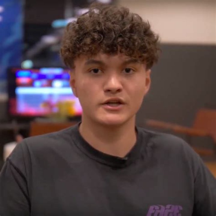 Faze Jarvis Hairstyle Reacting To Faze Jarvis Getting Perm Ban On