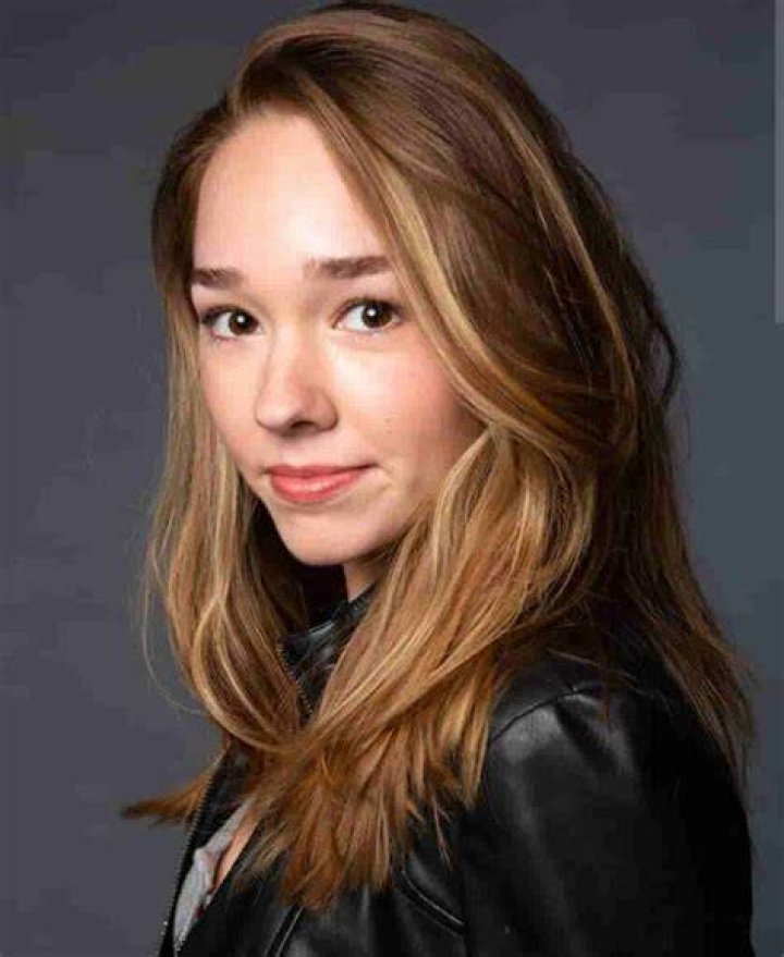 Holly Taylor Net Worth, Family, Boyfriend, Biography, and More
