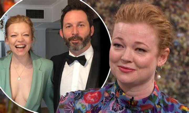 Sarah Snook reveals secret wedding to Australian comedian Dave Lawson