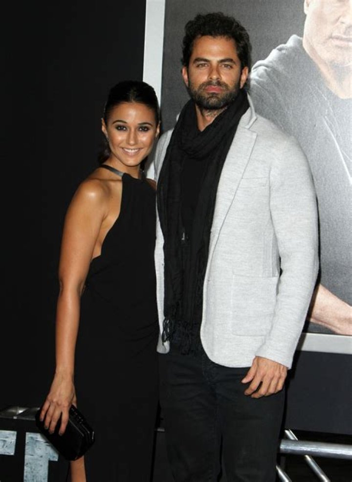 Unveiling Emmanuelle Chriqui's Enduring Love Story: Discoveries And Insights