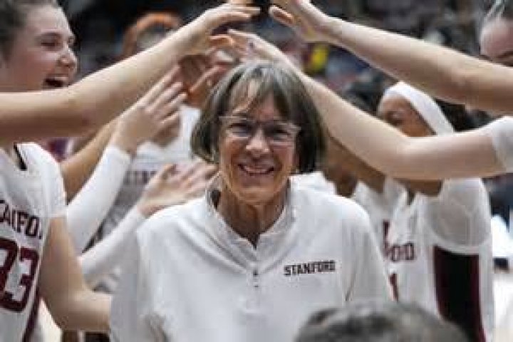 What makes Tara VanDerveer so great? Let her players tell you