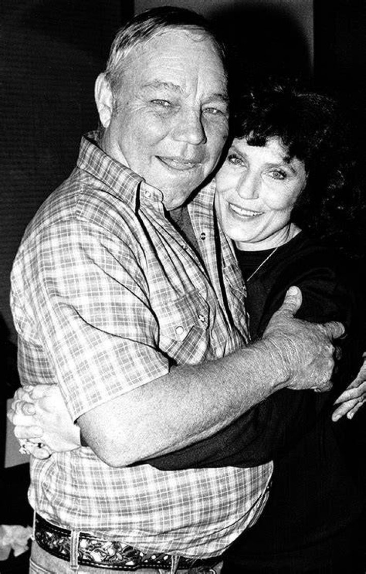 Who was Oliver Lynn Husband Of Loretta Lynn, Biography, Age Difference
